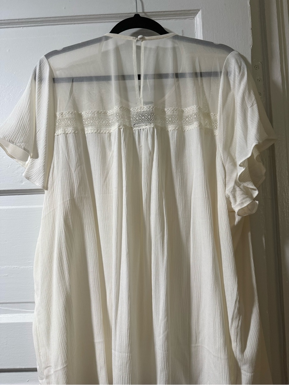 torrid Cream Ivory Lace Yoke Flutter Sleeve Blouse - Picture 4 of 5
